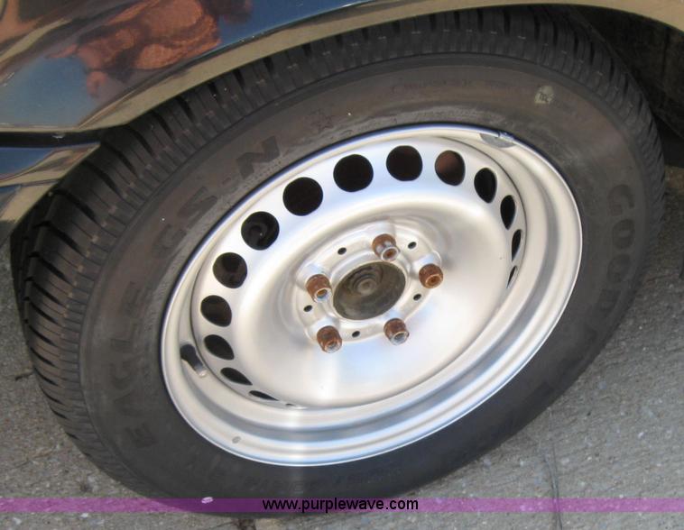 image for item 2154 1993 BMW 325i