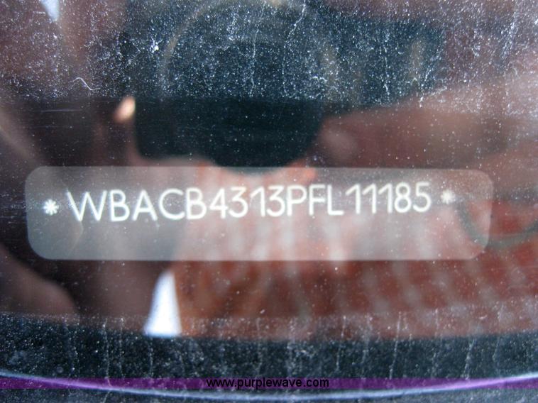 image for item 2154 1993 BMW 325i