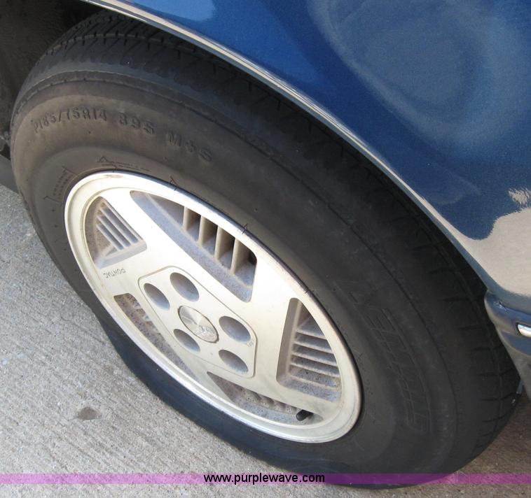 image for item 2155 1989 Pontiac 6000 LE