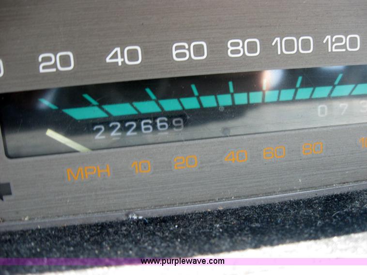 image for item 2155 1989 Pontiac 6000 LE