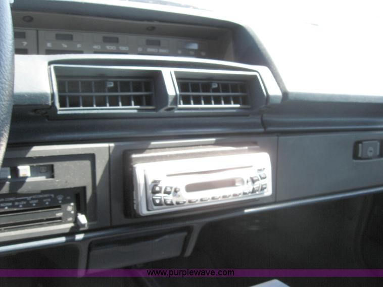 image for item 2155 1989 Pontiac 6000 LE