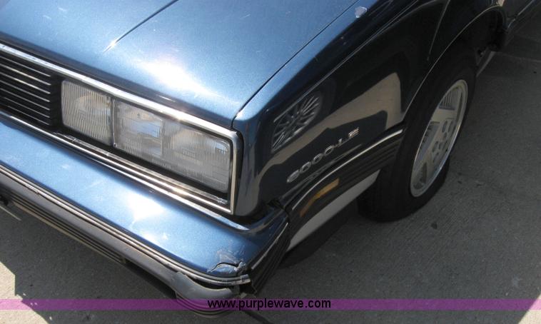 image for item 2155 1989 Pontiac 6000 LE