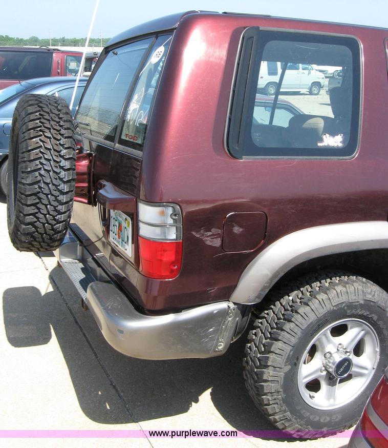 image for item 2157 2001 Isuzu Trooper S