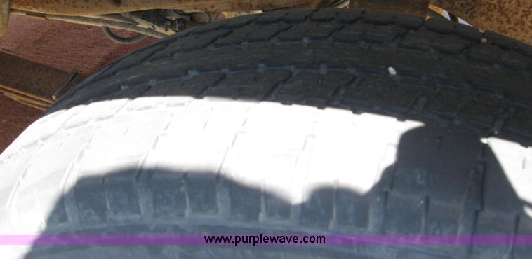 image for item 2160 1987 Ford F150 XLT Lariat