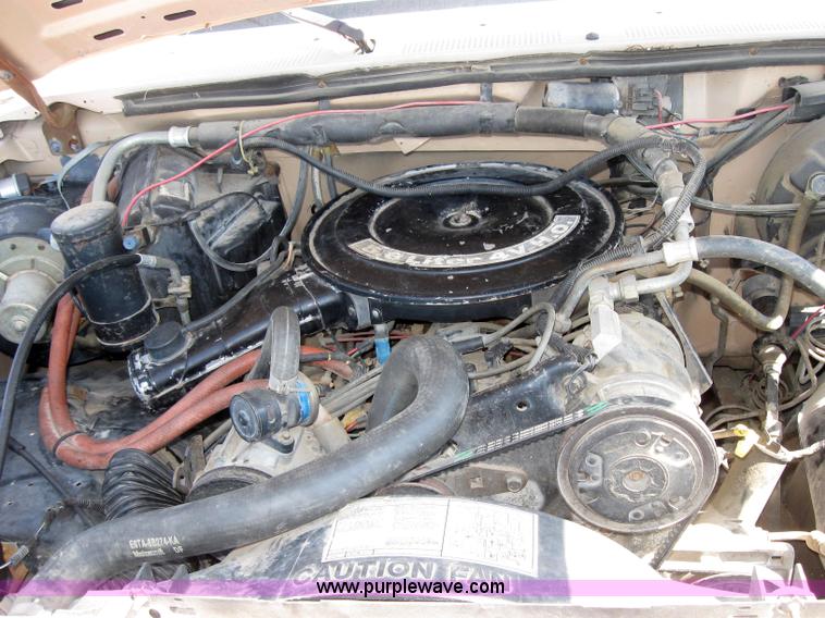 image for item 2160 1987 Ford F150 XLT Lariat