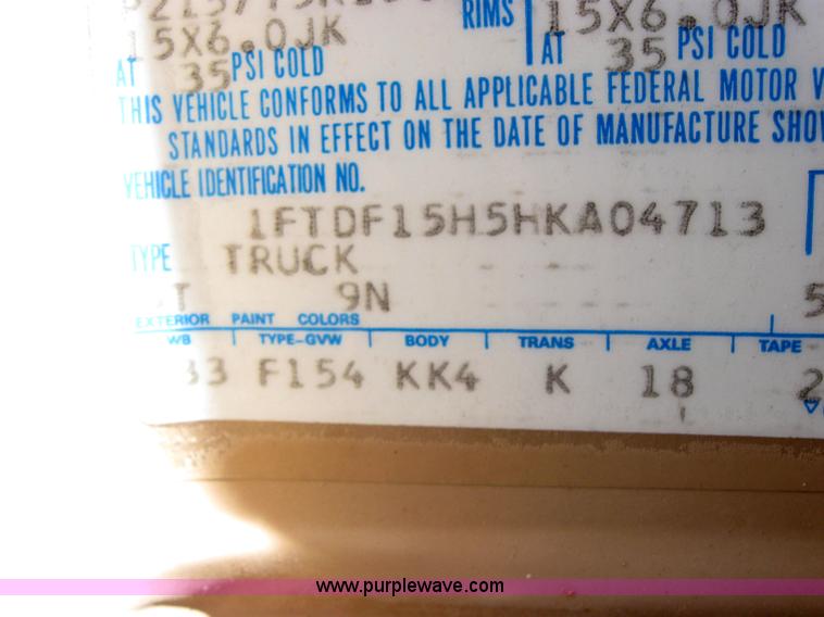 image for item 2160 1987 Ford F150 XLT Lariat