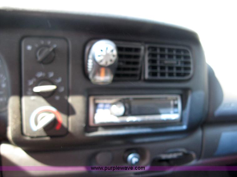 image for item 2163 1997 Dodge Dakota Sport