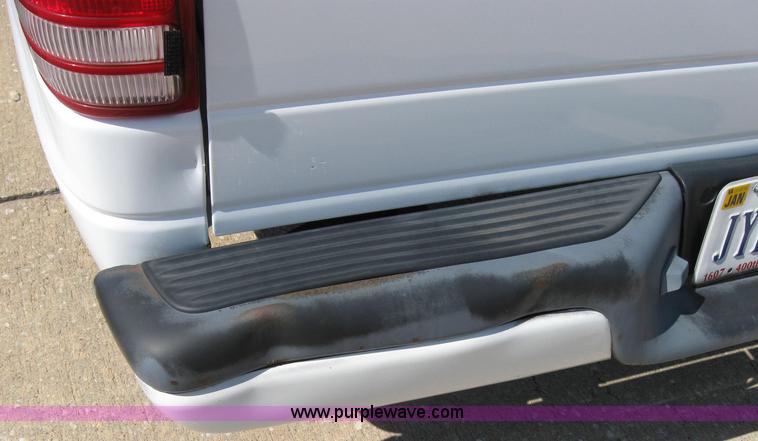 image for item 2163 1997 Dodge Dakota Sport