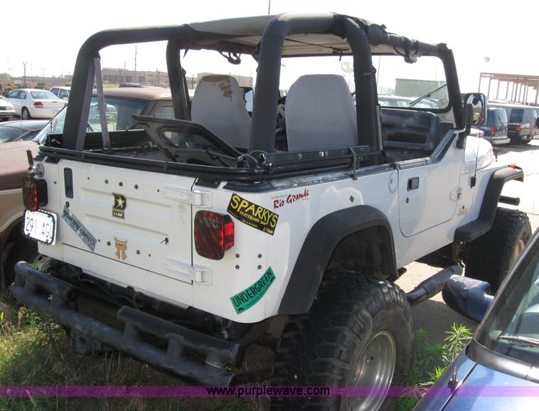 image for item 2172 1995 Jeep Wrangler
