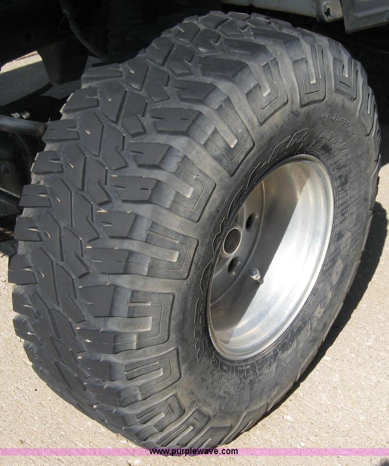 image for item 2172 1995 Jeep Wrangler