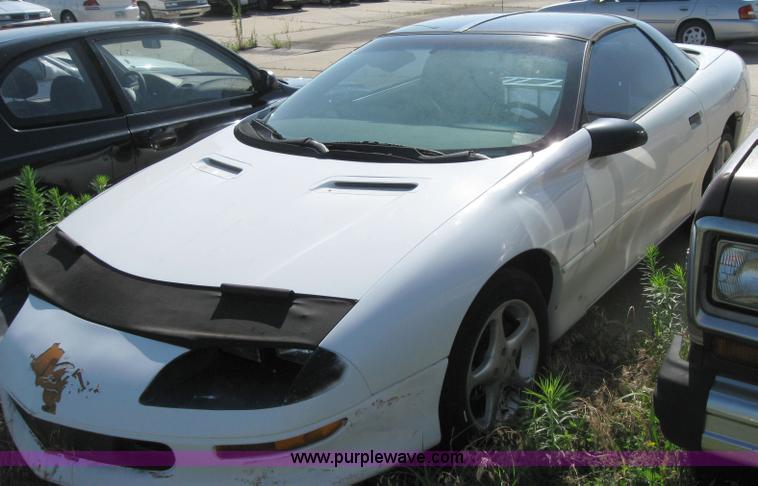 image for item 2173 1995 Chevrolet Camaro