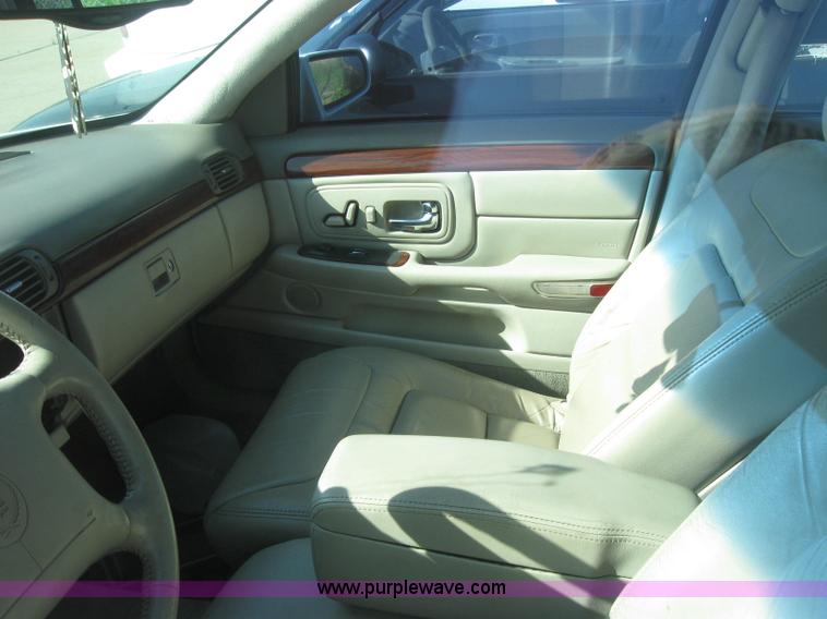 image for item 2175 1999 Cadillac DeVille