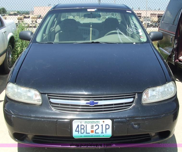 image for item 2180 2001 Chevroelt Malibu