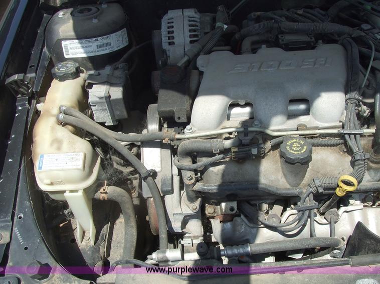 image for item 2180 2001 Chevroelt Malibu