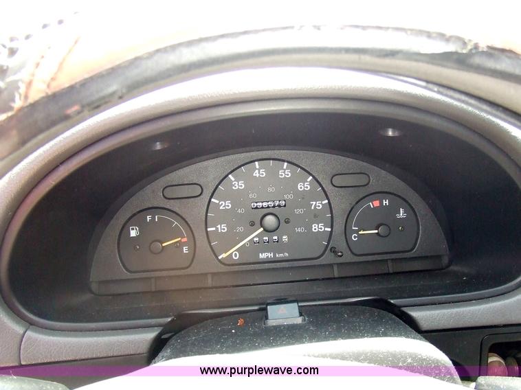 image for item 2183 2000 Chevrolet Metro LSI