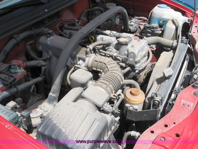 image for item 2185 2002 Chevrolet Tracker