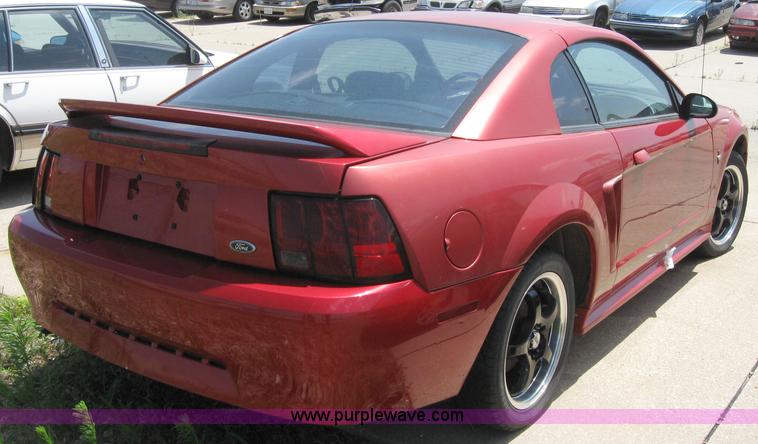 image for item 2187 2000 Ford Mustang