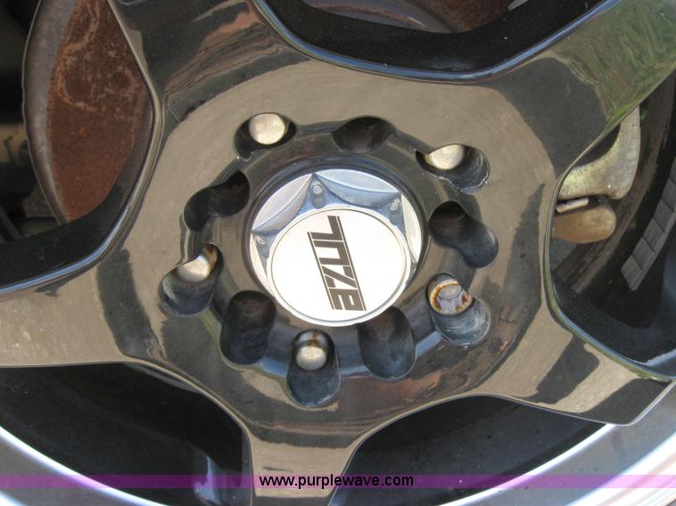 image for item 2187 2000 Ford Mustang