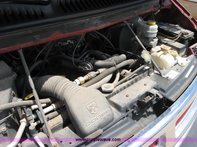 image for item 2196 1998 Dodge Ram Van B1500