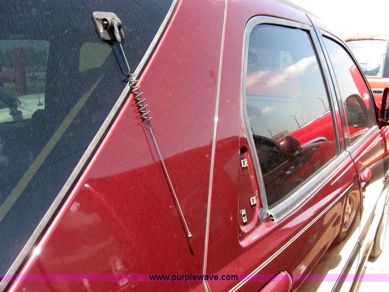 image for item 2198 2002 Buick Rendezvous CXL