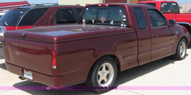 image for item 2199 1997 Ford F150 XLT