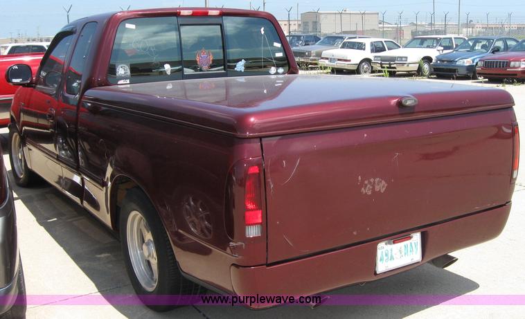 image for item 2199 1997 Ford F150 XLT