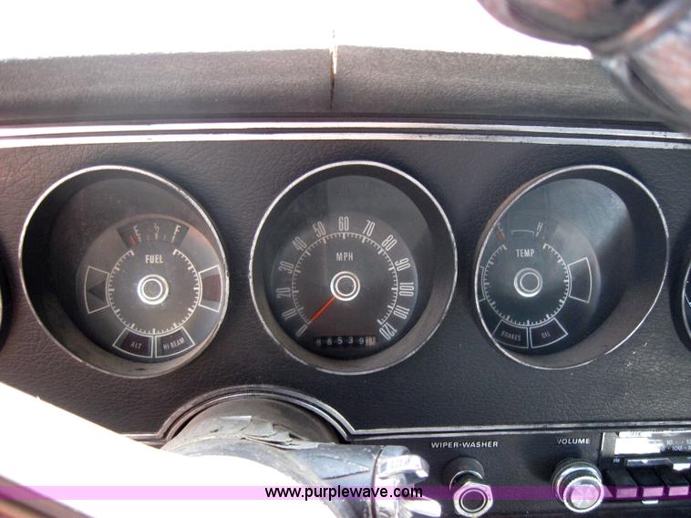 image for item 2201 1972 Ford Gran Torino