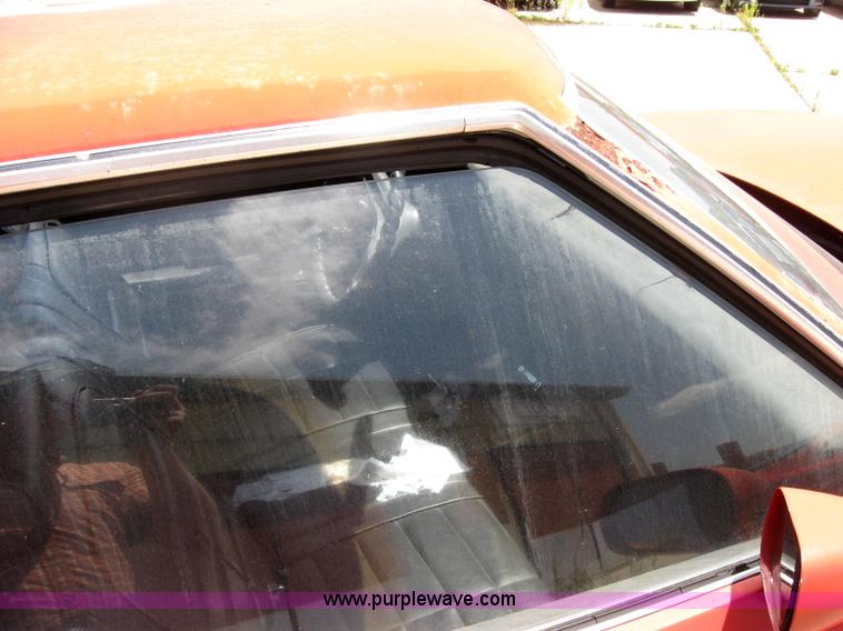 image for item 2201 1972 Ford Gran Torino