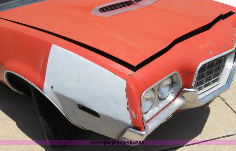 image for item 2201 1972 Ford Gran Torino