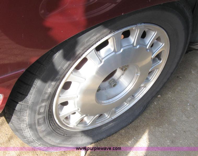 image for item 2210 1998 Cadillac Deville