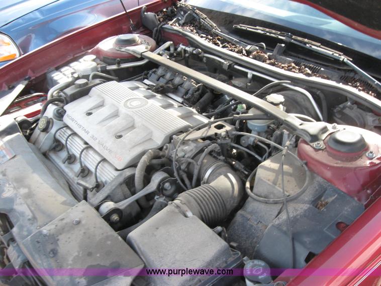 image for item 2210 1998 Cadillac Deville