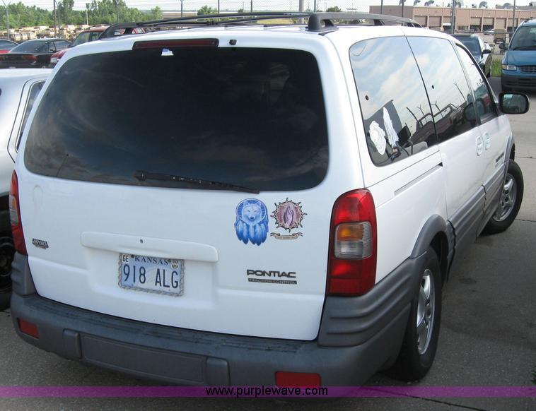 image for item 2217 1998 Pontiac Montana Transport