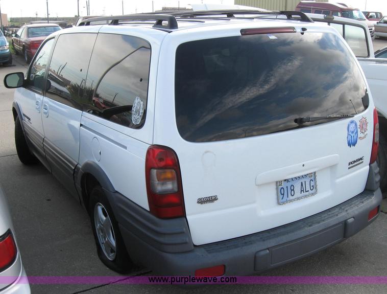 image for item 2217 1998 Pontiac Montana Transport