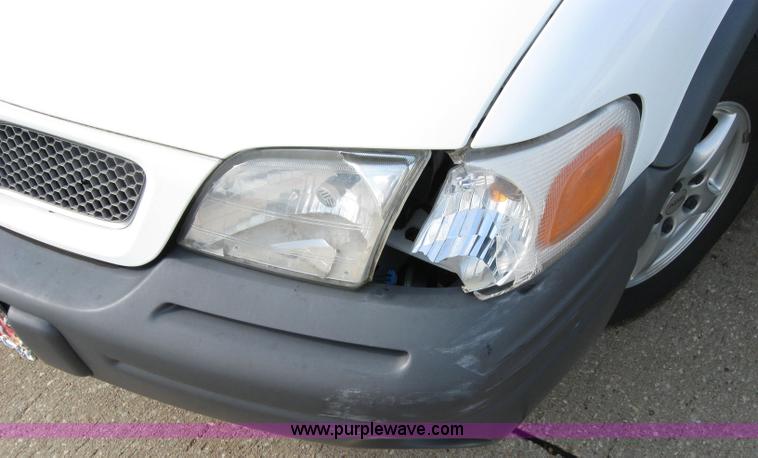 image for item 2217 1998 Pontiac Montana Transport