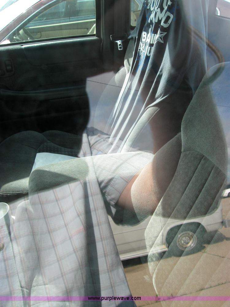 image for item 2219 2000 Chevrolet S10