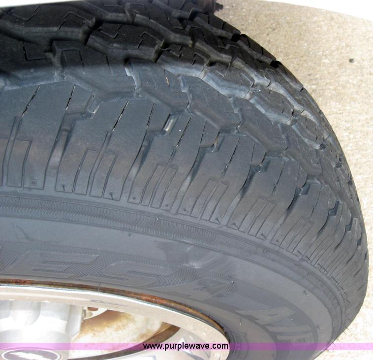 image for item 2220 1983 Chevrolet G10 van