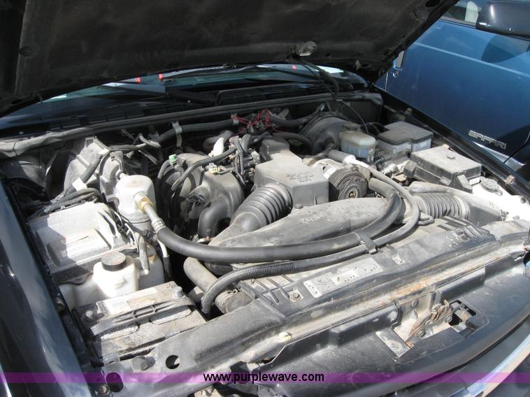 image for item 2221 1998 Chevrolet S10