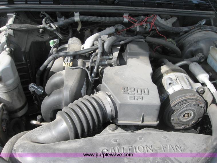 image for item 2221 1998 Chevrolet S10