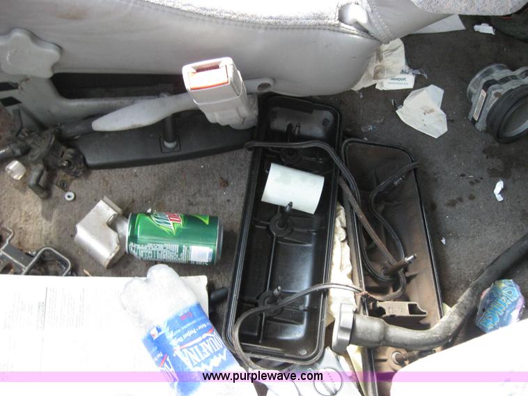 image for item 2222 1996 GMC Safari