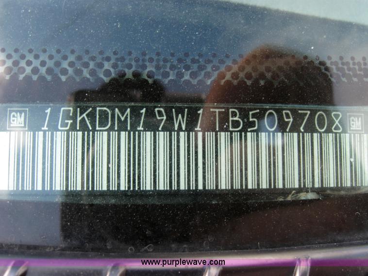 image for item 2222 1996 GMC Safari
