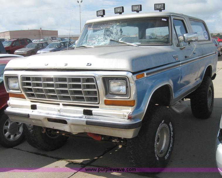 image for item 2224 1979 Ford Bronco Ranger XLT