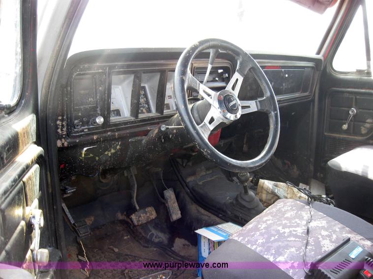 image for item 2224 1979 Ford Bronco Ranger XLT