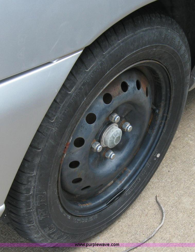 image for item 2225 1999 Nissan Altima