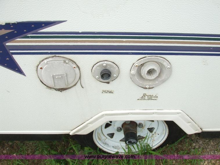 image for item 7029 Starcraft Starflyer pop up pull behind camper