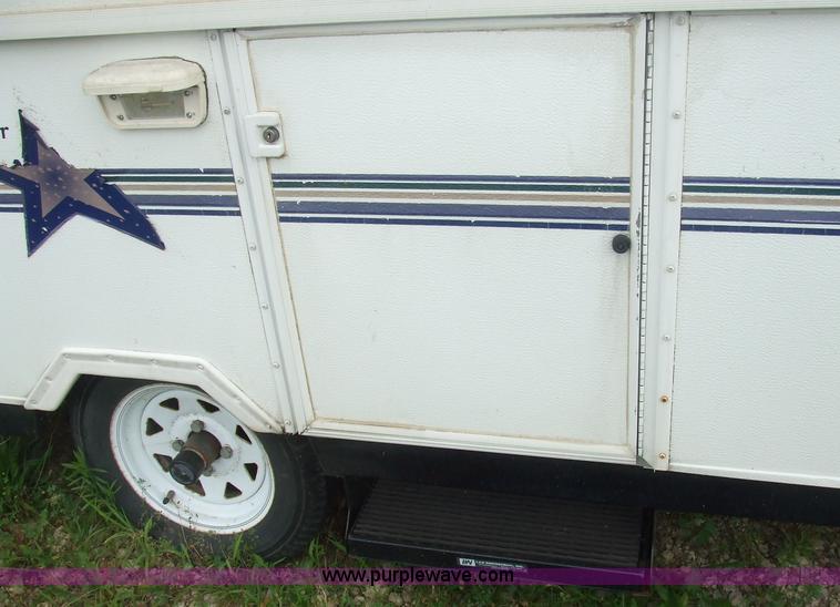image for item 7029 Starcraft Starflyer pop up pull behind camper
