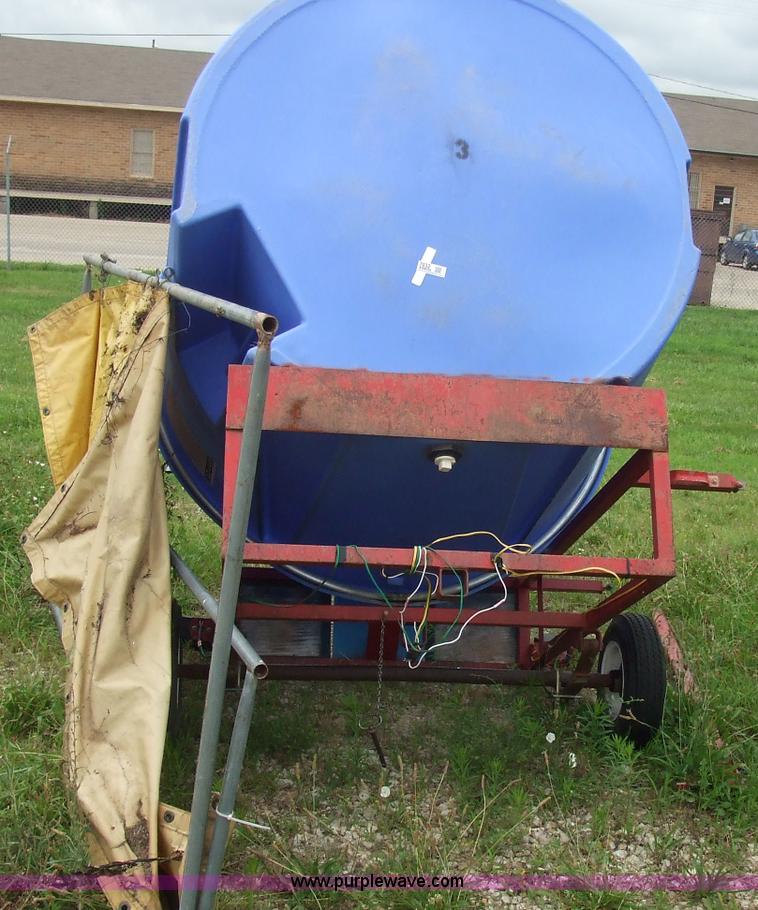 image for item 7032 Easy Dunker dunk tank with trailer