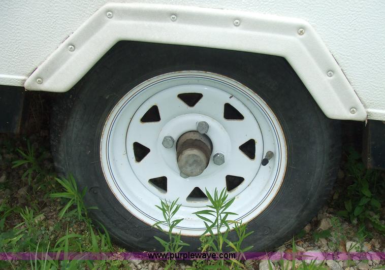 image for item 7033 Starcraft Starflyer pop-up pull behind camper