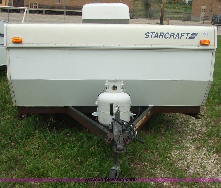 image for item 7034 Starcraft Starflyer pop up pull behind camper