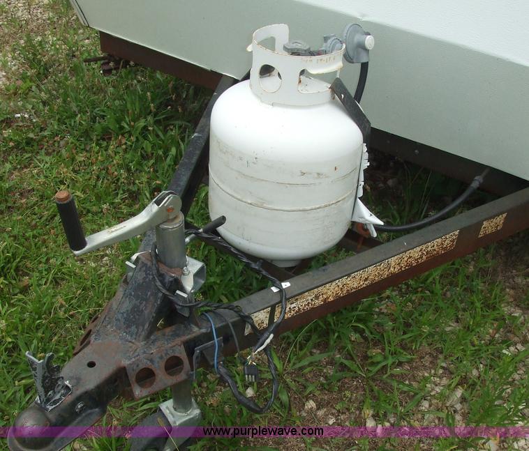 image for item 7034 Starcraft Starflyer pop up pull behind camper