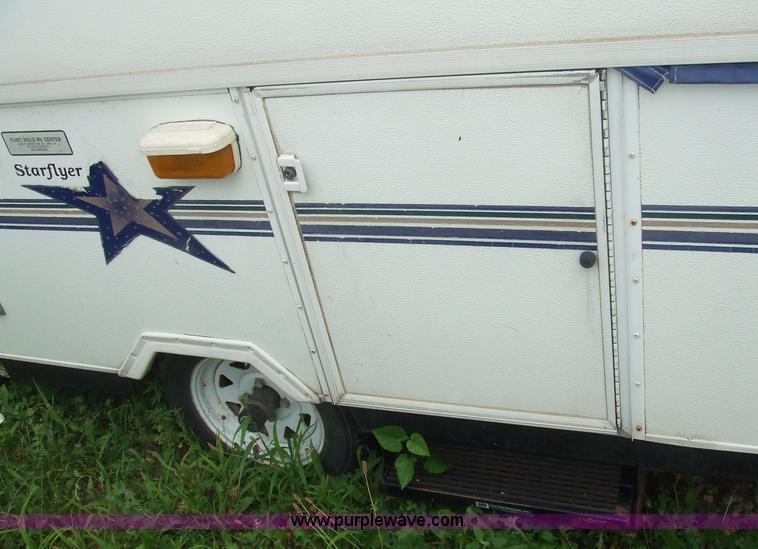 image for item 7034 Starcraft Starflyer pop up pull behind camper